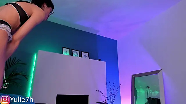 Snapshot of _Jessy_Moon_ chatting on September 2025 08:10:01 PM Jessy Moon online show from September 2025 08:10:01 PM