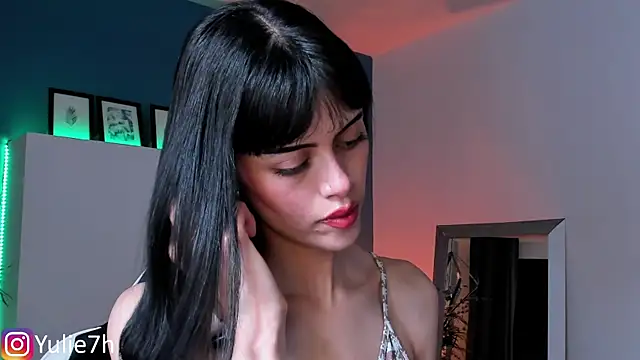 Snapshot of _Jessy_Moon_ chatting on October 2025 07:31:02 PM Jessy Moon online show from October 2025 07:31:02 PM