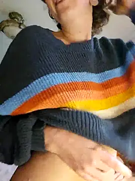 mossy kiss online show from September 2025 03:28:02 PM