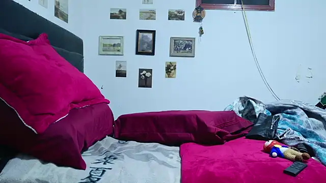 seraph1n online show from October 2025 04:13:02 AM