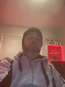 Snapshot of Cristian-Brayan chatting on February 2025 01:10:02 PM Cristian-Brayan online show from February 2025 01:10:02 PM