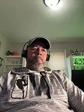 Snapshot of Cristian-Brayan chatting on March 2025 02:58:01 PM Cristian-Brayan online show from March 2025 02:58:01 PM