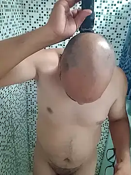 Snapshot of RobertoBuzios22 chatting on January 2025 11:02:02 PM RobertoBuzios22 online show from January 2025 11:02:02 PM