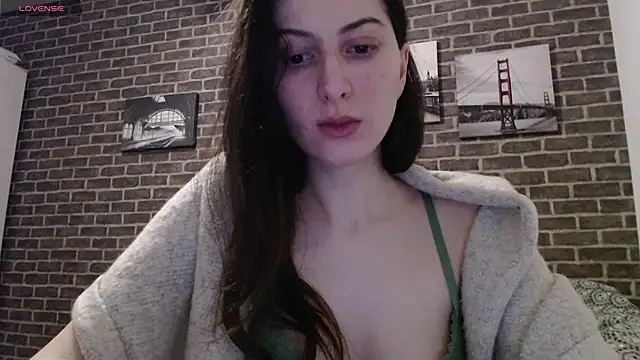  Hot Lady  online show from February 2025 06:11:02 PM