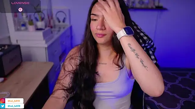 ImLui lu online show from November 2025 02:00:02 AM