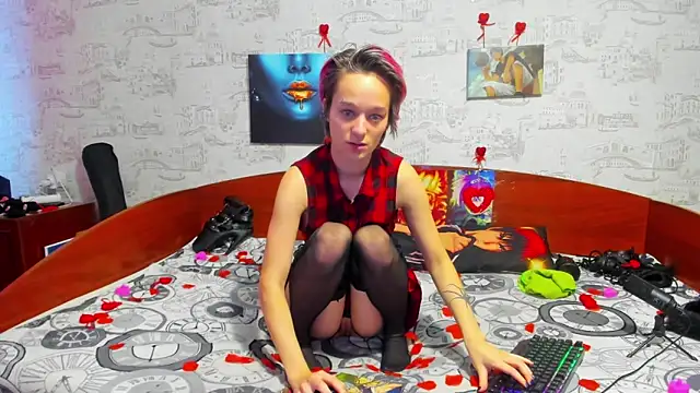 Snapshot of KagamiTayga chatting on February 2025 11:28:02 AM KagamiTayga online show from February 2025 11:28:02 AM