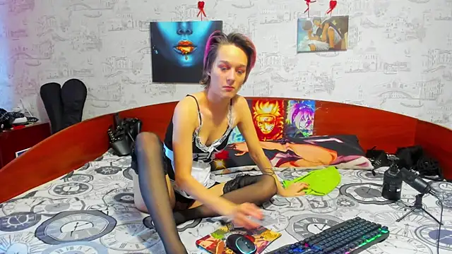 Snapshot of KagamiTayga chatting on February 2025 11:06:02 AM KagamiTayga online show from February 2025 11:06:02 AM