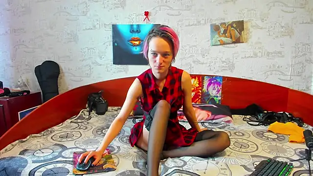 Snapshot of KagamiTayga chatting on March 2025 08:27:01 AM KagamiTayga online show from March 2025 08:27:01 AM