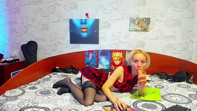 Snapshot of KagamiTayga chatting on March 2025 08:15:01 AM KagamiTayga online show from March 2025 08:15:01 AM