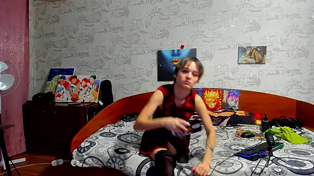 Snapshot of KagamiTayga chatting on November 2025 02:39:02 AM KagamiTayga online show from November 2025 02:39:02 AM