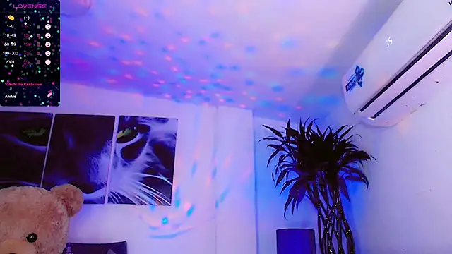 Sophiesweet5 online show from April 2026 07:07:02 PM