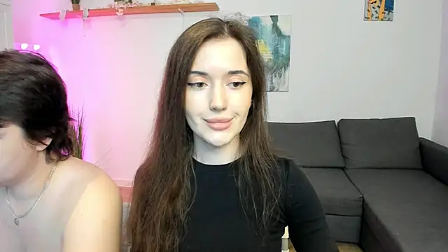 Snapshot of PollyFlame chatting on October 2025 07:48:02 PM PollyFlame online show from October 2025 07:48:02 PM