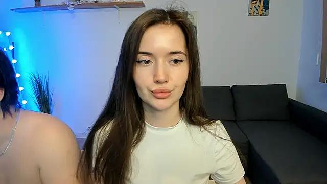 Snapshot of PollyFlame chatting on November 2025 08:02:02 PM PollyFlame online show from November 2025 08:02:02 PM