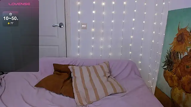 Snapshot of nymphobaby chatting on December 2024 11:08:01 PM nymphobaby online show from December 2024 11:08:01 PM