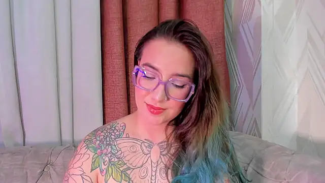 Snapshot of DEVA_BLUE_ chatting on January 2025 07:48:02 AM DEVA BLUE online show from January 2025 07:48:02 AM