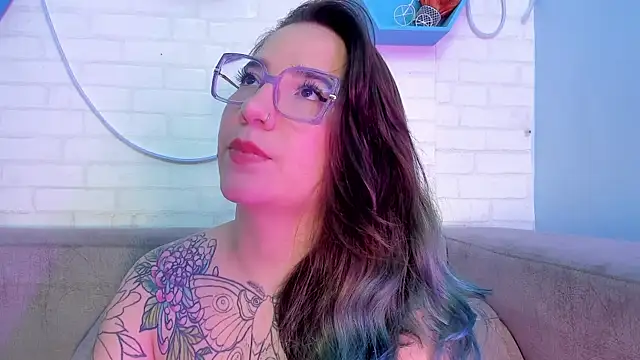 Snapshot of DEVA_BLUE_ chatting on March 2025 06:52:02 AM DEVA BLUE online show from March 2025 06:52:02 AM