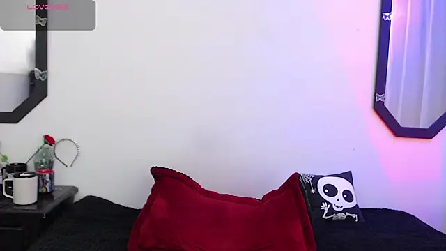 Snapshot of Amy_Aloqua chatting on October 2025 03:09:02 PM Amy Aloqua online show from October 2025 03:09:02 PM