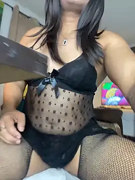 Snapshot of mommycum69_ chatting on May 2026 04:29:01 AM mommycum69 online show from May 2026 04:29:01 AM