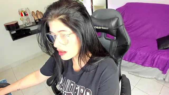 BellaFlaming online show from February 2026 12:17:01 PM