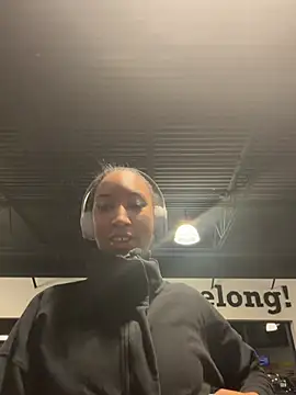 Iceblanca online show from February 2026 11:05:02 AM