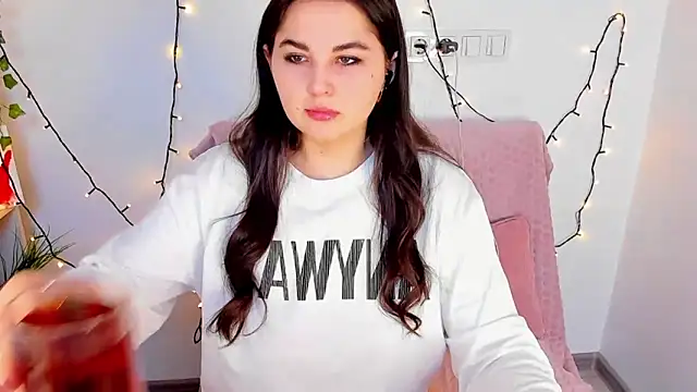 Snapshot of Talla_a chatting on February 2025 07:24:02 AM Talla a online show from February 2025 07:24:02 AM