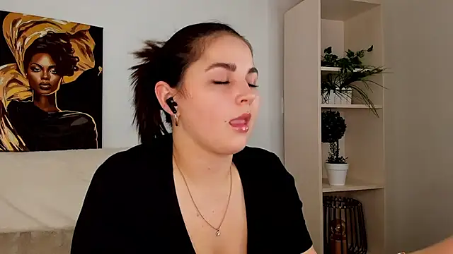 Snapshot of Talla_a chatting on February 2025 05:28:01 PM Talla a online show from February 2025 05:28:01 PM