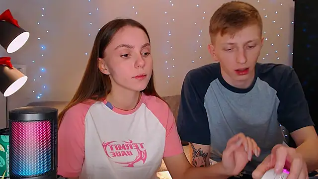 juliaanddima online show from January 2025 09:46:02 PM