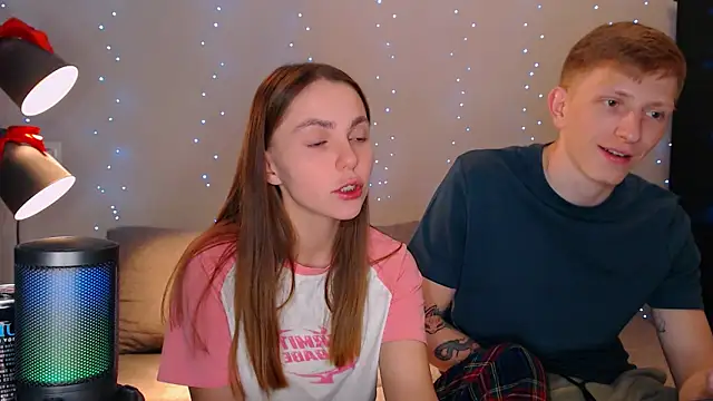 juliaanddima online show from February 2025 09:16:02 PM