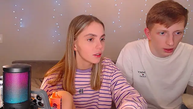 juliaanddima online show from March 2025 08:50:02 PM