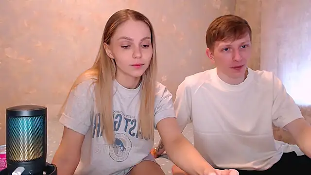 juliaanddima online show from February 2026 07:10:02 AM