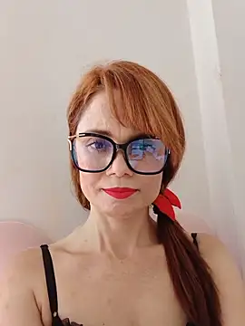 Meganlola online show from November 2025 04:17:01 PM