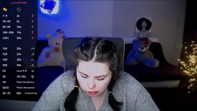 Emily Mo online show from January 2025 06:24:02 AM