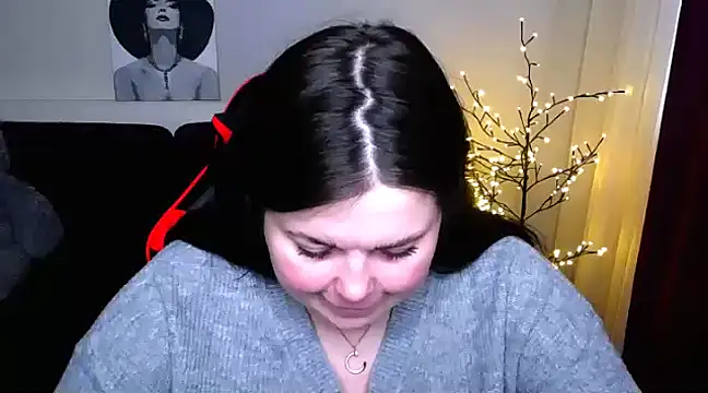 Emily Mo online show from February 2025 06:43:02 AM