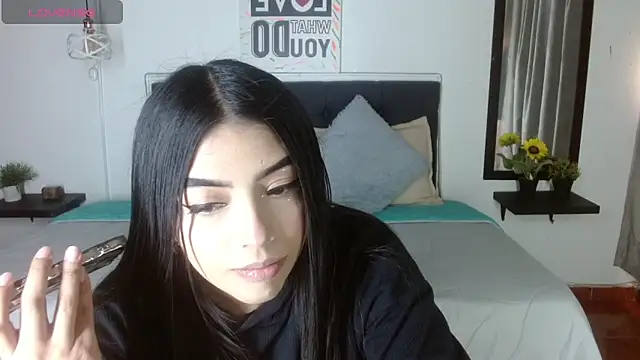 Snapshot of eva_six chatting on October 2025 06:06:01 PM eva six online show from October 2025 06:06:01 PM