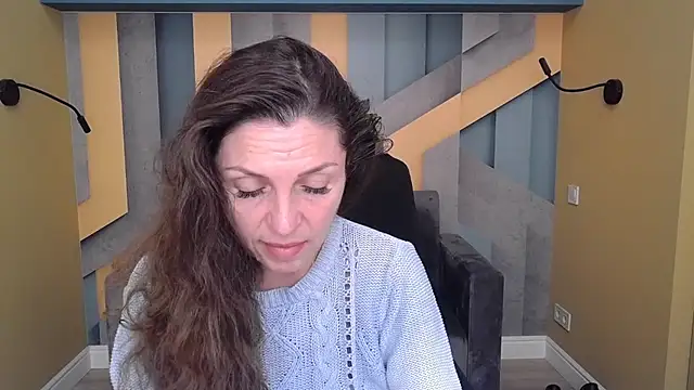 EllaLong online show from October 2025 11:32:02 AM