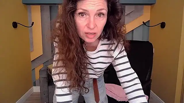 EllaLong online show from April 2026 11:37:01 AM