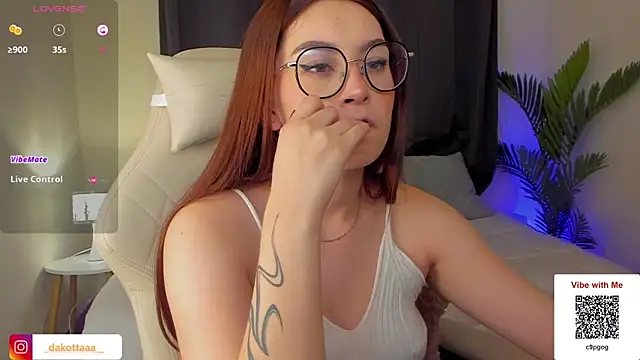 dakottaa  online show from January 2025 10:26:01 PM