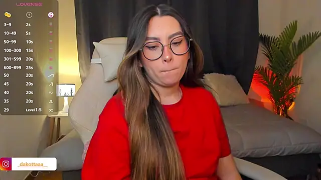 dakottaa  online show from April 2026 11:37:02 PM