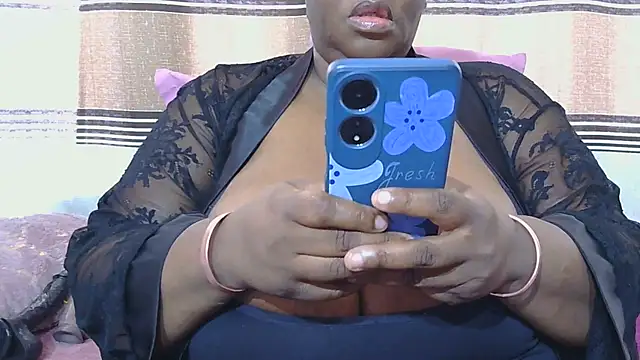 Snapshot of BustyyGoddess chatting on November 2025 09:31:01 AM BustyyGoddess online show from November 2025 09:31:01 AM