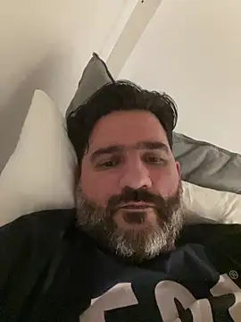 Snapshot of Maxi_TheBigDaddy chatting on December 2024 06:14:01 PM Maxi TheBigDaddy online show from December 2024 06:14:01 PM