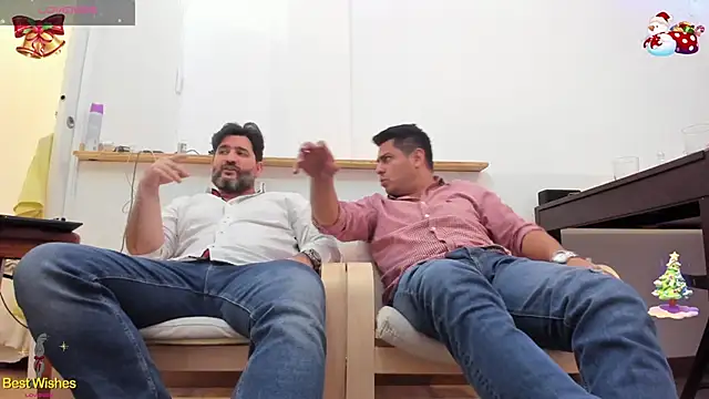 Snapshot of Maxi_TheBigDaddy chatting on December 2024 09:40:02 PM Maxi TheBigDaddy online show from December 2024 09:40:02 PM