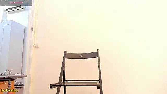 Snapshot of Maxi_TheBigDaddy chatting on January 2025 12:07:02 PM Maxi TheBigDaddy online show from January 2025 12:07:02 PM