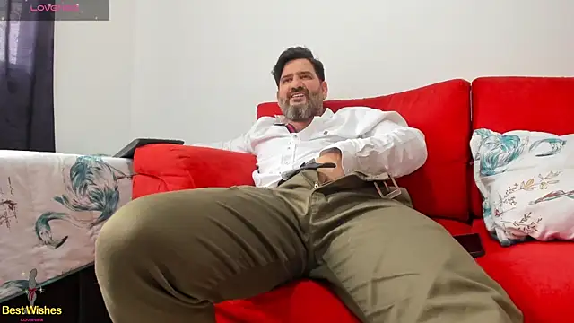 Snapshot of Maxi_TheBigDaddy chatting on January 2025 04:27:02 PM Maxi TheBigDaddy online show from January 2025 04:27:02 PM