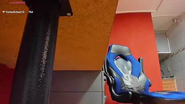 Snapshot of Maxi_TheBigDaddy chatting on March 2025 03:09:02 PM Maxi TheBigDaddy online show from March 2025 03:09:02 PM