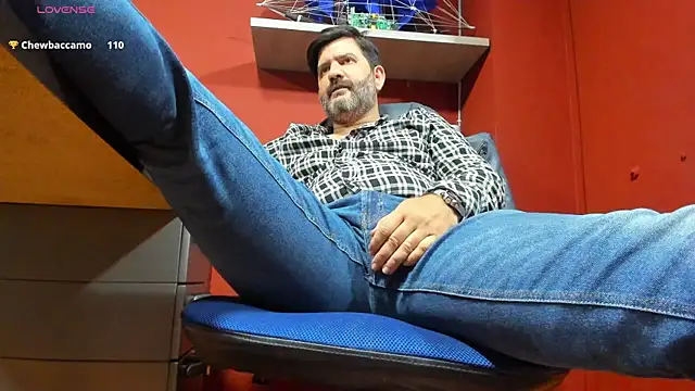 Snapshot of Maxi_TheBigDaddy chatting on March 2025 04:51:02 PM Maxi TheBigDaddy online show from March 2025 04:51:02 PM