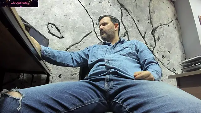 Snapshot of Maxi_TheBigDaddy chatting on September 2025 01:23:01 PM Maxi TheBigDaddy online show from September 2025 01:23:01 PM