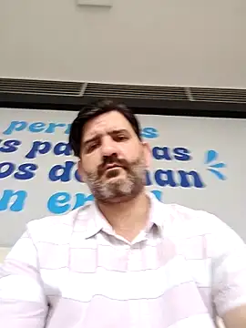 Snapshot of Maxi_TheBigDaddy chatting on November 2025 12:38:01 PM Maxi TheBigDaddy online show from November 2025 12:38:01 PM