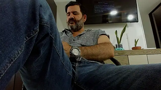 Maxi TheBigDaddy online show from March 2026 01:36:02 PM