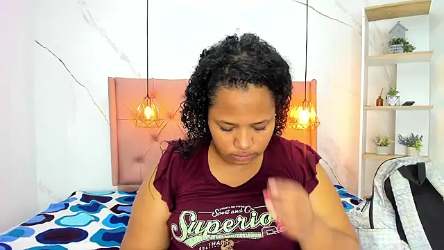 Belle Brunette online show from April 2026 12:46:01 PM