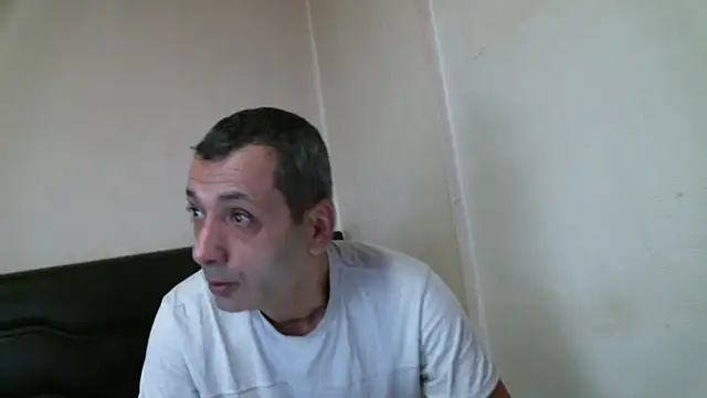 Snapshot of Rator_2 chatting on December 2025 07:21:02 PM Rator 2 online show from December 2025 07:21:02 PM